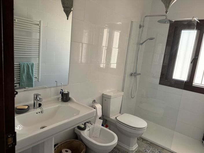 Image No.25-4 Bed Villa for sale