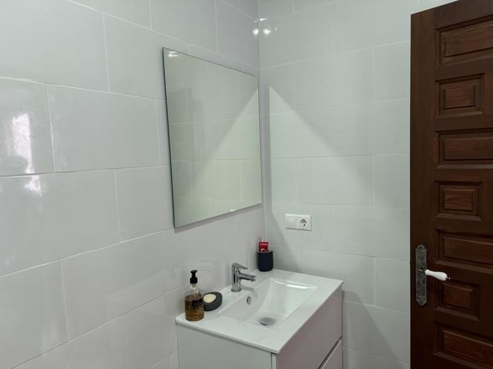 Image No.28-4 Bed Villa for sale