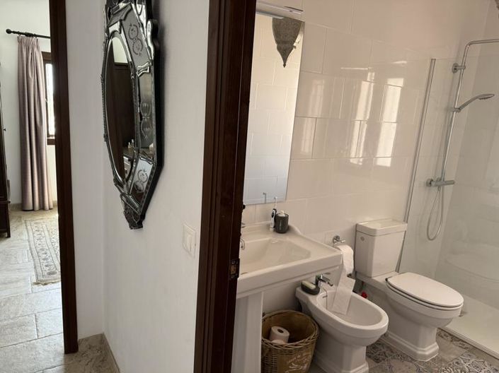 Image No.29-4 Bed Villa for sale