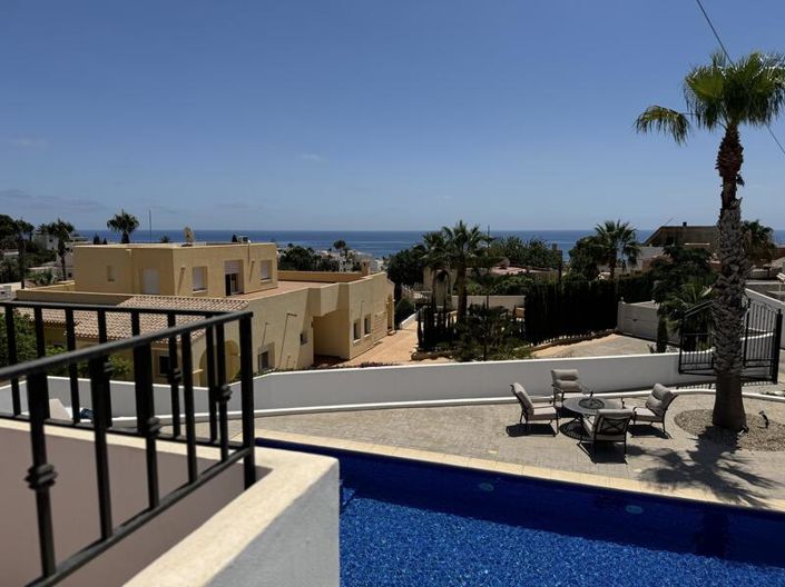 Image No.32-4 Bed Villa for sale