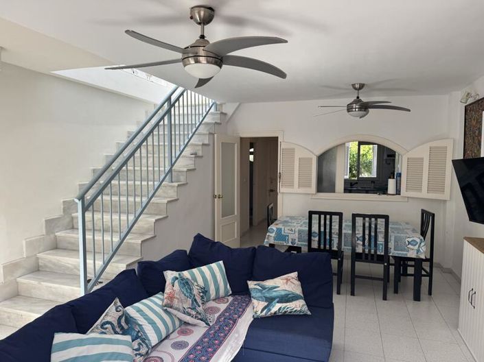 Image No.15-3 Bed Townhouse for sale