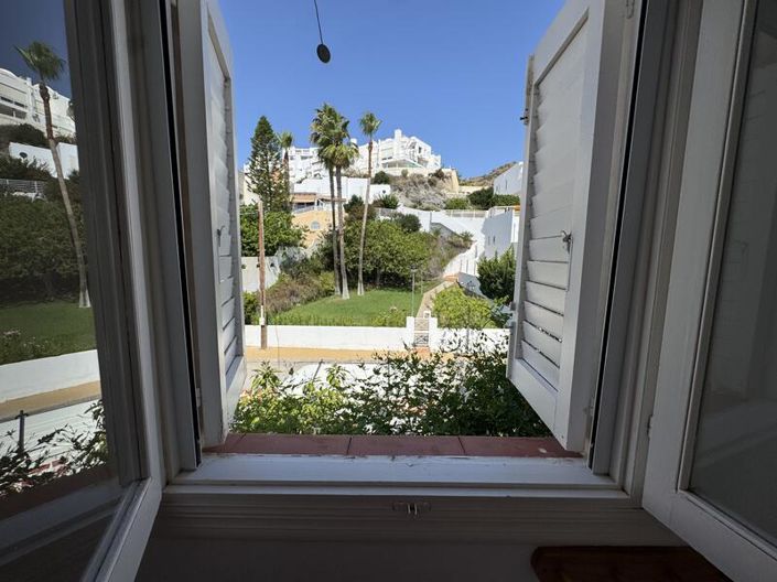 Image No.44-3 Bed Townhouse for sale