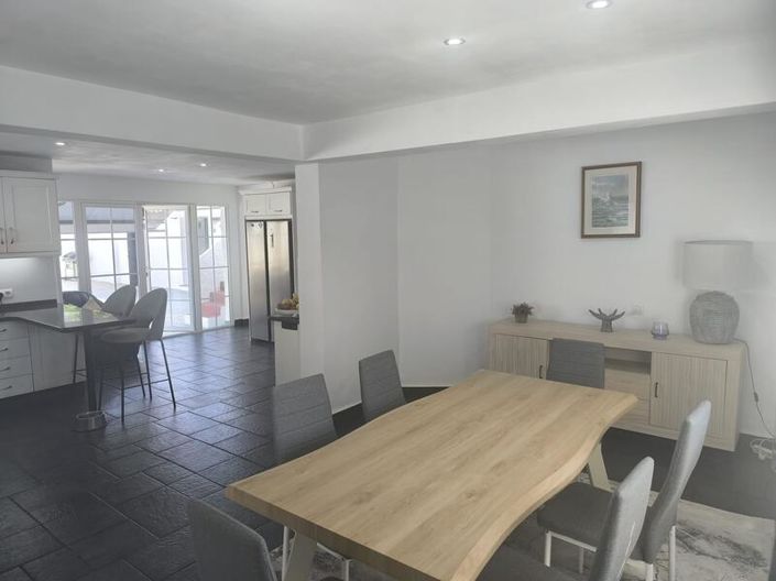 Image No.26-3 Bed Villa for sale