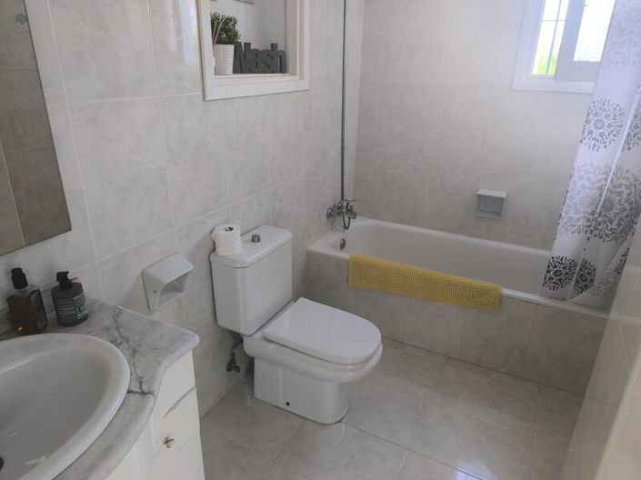 Image No.35-3 Bed Villa for sale