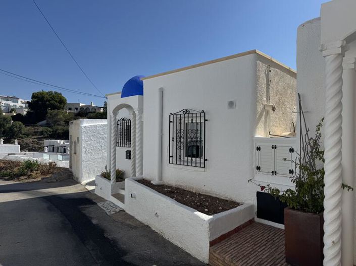 Image No.7-4 Bed Villa for sale