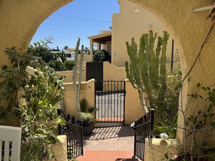 Image No.18-3 Bed Villa for sale