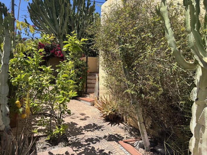 Image No.19-3 Bed Villa for sale