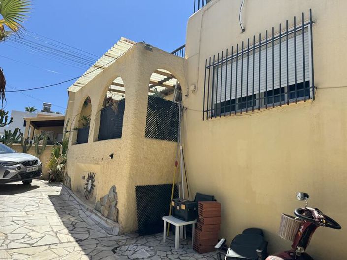 Image No.8-3 Bed Villa for sale