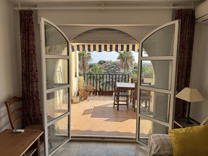 Image No.35-2 Bed Apartment for sale