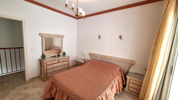 Image No.21-4 Bed Villa for sale