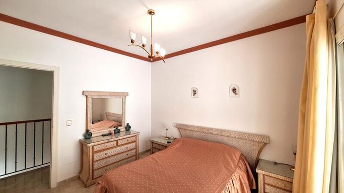 Image No.22-4 Bed Villa for sale