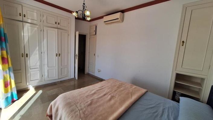 Image No.28-4 Bed Villa for sale