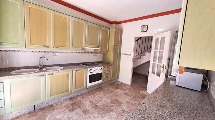 Image No.38-4 Bed Villa for sale