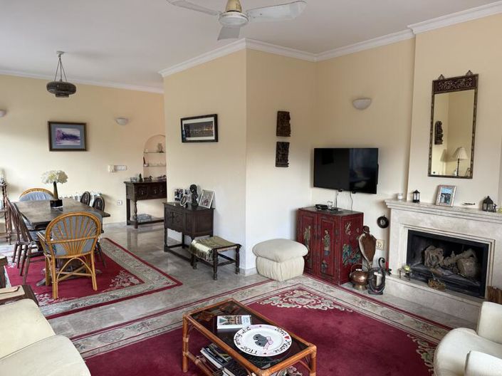 Image No.21-3 Bed Villa for sale