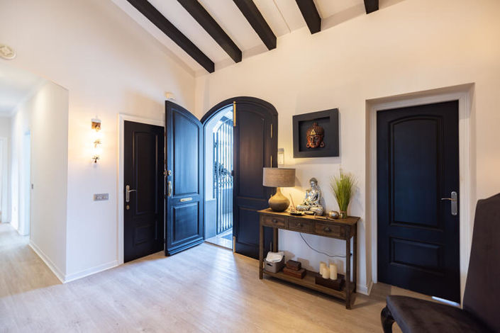 Image No.2-5 Bed Villa for sale