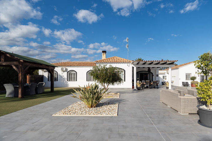 Image No.43-5 Bed Villa for sale