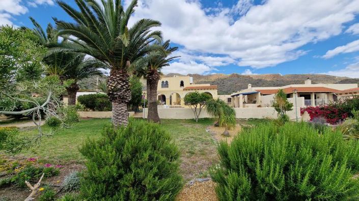 Image No.2-3 Bed Villa for sale