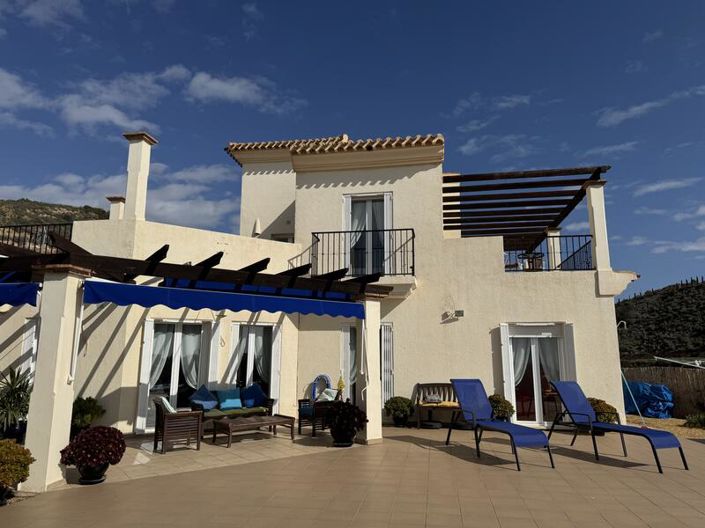 Image No.18-4 Bed Villa for sale