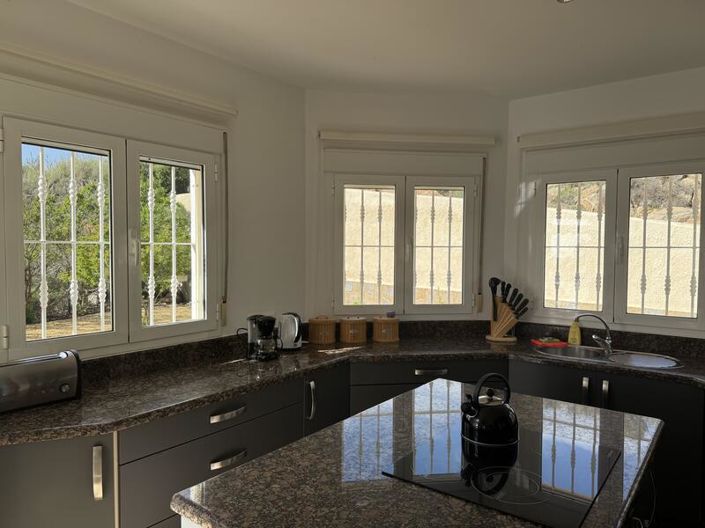 Image No.23-4 Bed Villa for sale