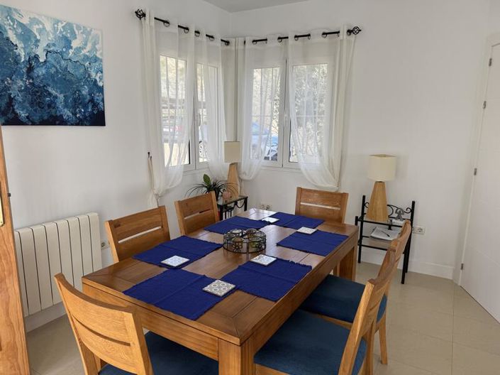 Image No.25-4 Bed Villa for sale