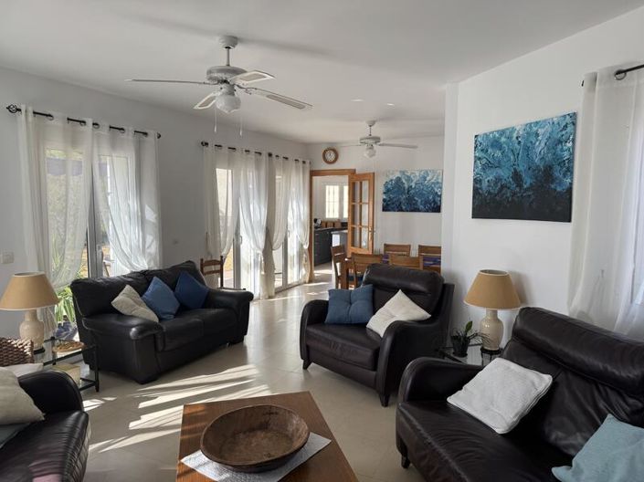 Image No.28-4 Bed Villa for sale