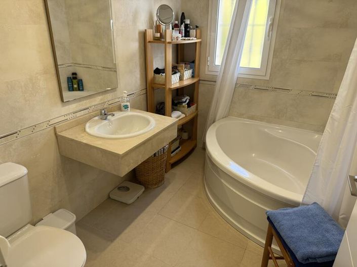 Image No.31-4 Bed Villa for sale