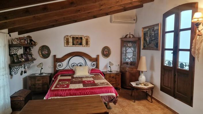 Image No.11-4 Bed Villa for sale