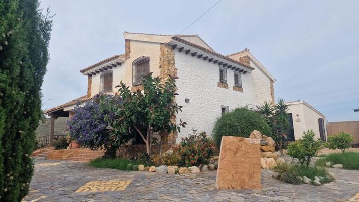 Image No.22-4 Bed Villa for sale