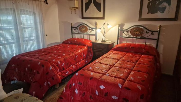 Image No.25-4 Bed Villa for sale