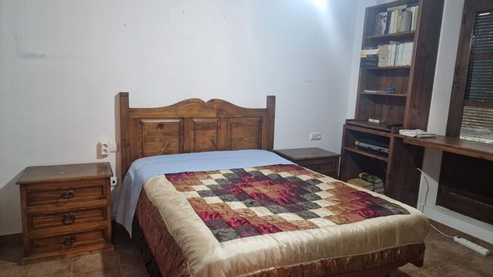 Image No.3-4 Bed Villa for sale