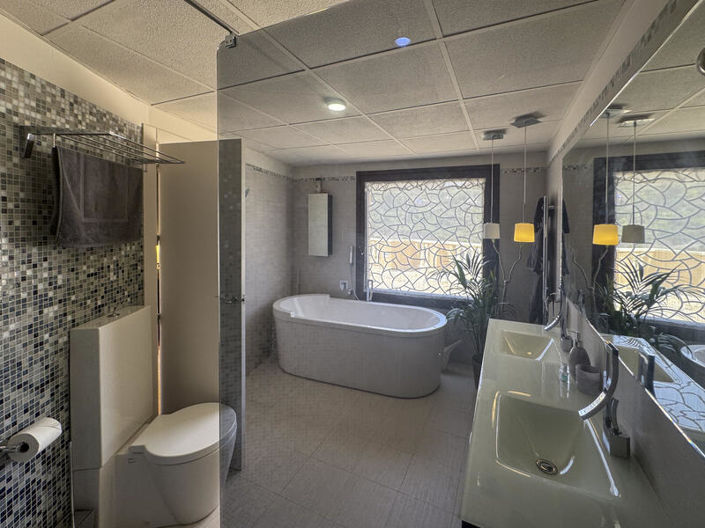 Image No.25-4 Bed Villa for sale