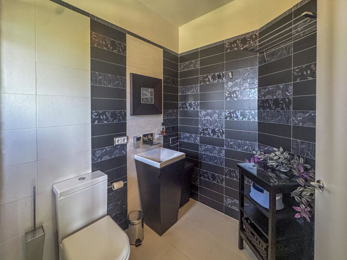 Image No.30-4 Bed Villa for sale