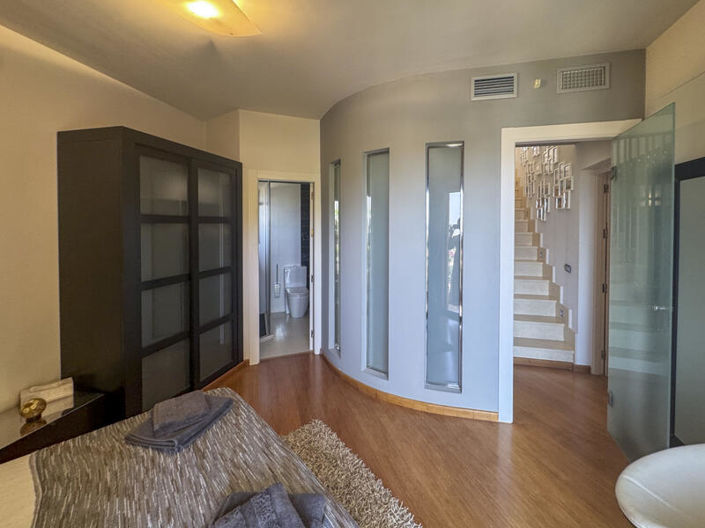 Image No.31-4 Bed Villa for sale