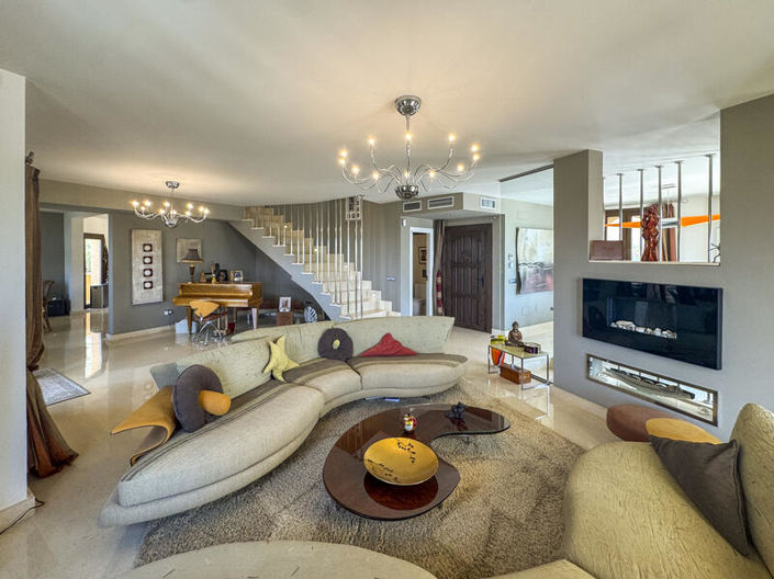 Image No.4-4 Bed Villa for sale