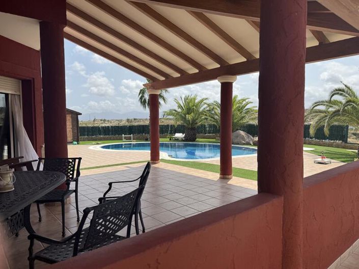 Image No.36-5 Bed Property for sale