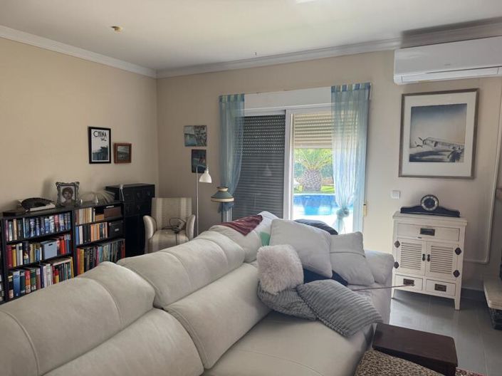 Image No.53-5 Bed Property for sale