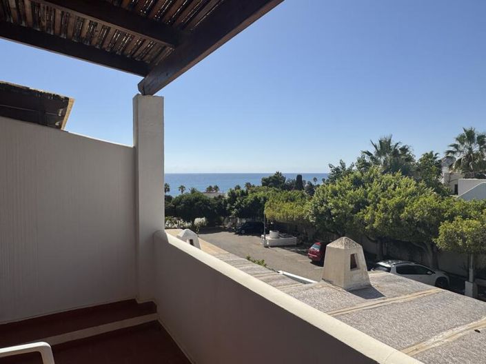 Image No.11-3 Bed Townhouse for sale