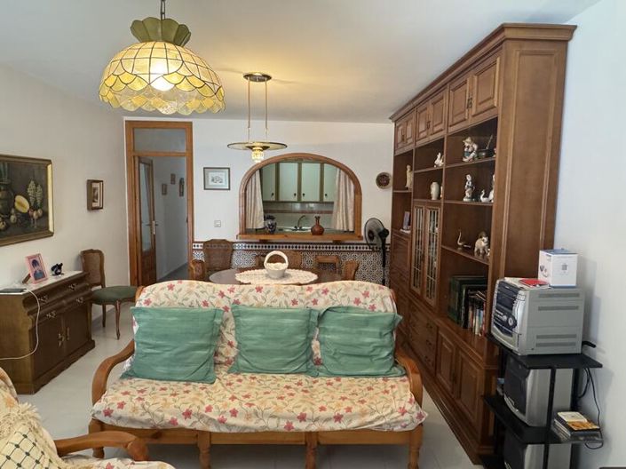 Image No.12-3 Bed Townhouse for sale