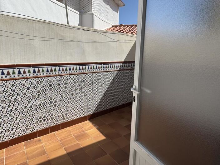 Image No.23-3 Bed Townhouse for sale