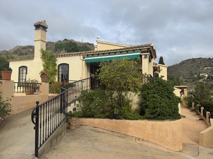 Image No.54-4 Bed Villa for sale