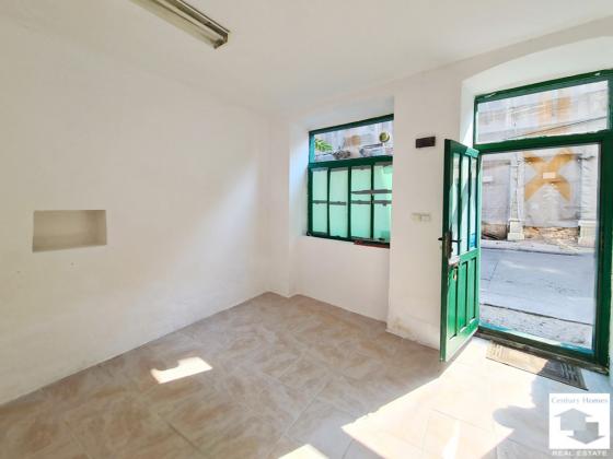 Image No.28-6 Bed House for sale