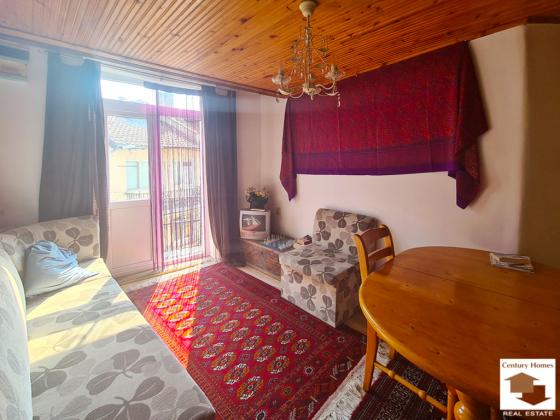 Image No.4-6 Bed House for sale