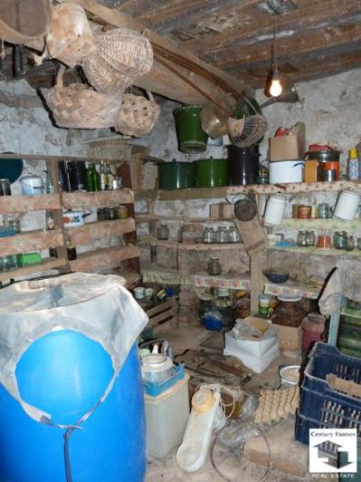 Image No.5-2 Bed House for sale