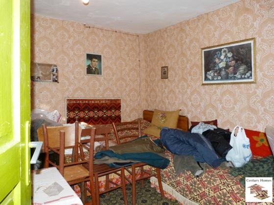 Image No.8-2 Bed House for sale