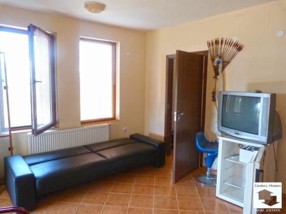 Image No.3-5 Bed House for sale