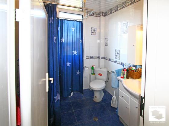 Image No.21-5 Bed House for sale