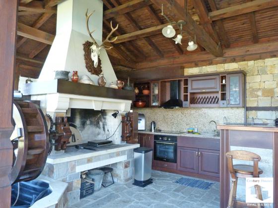 Image No.6-5 Bed House for sale