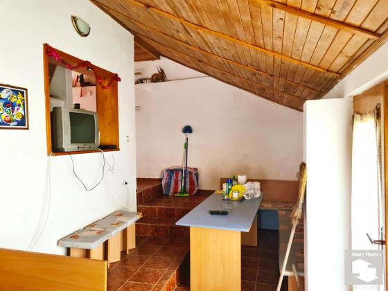 Image No.5-6 Bed House for sale