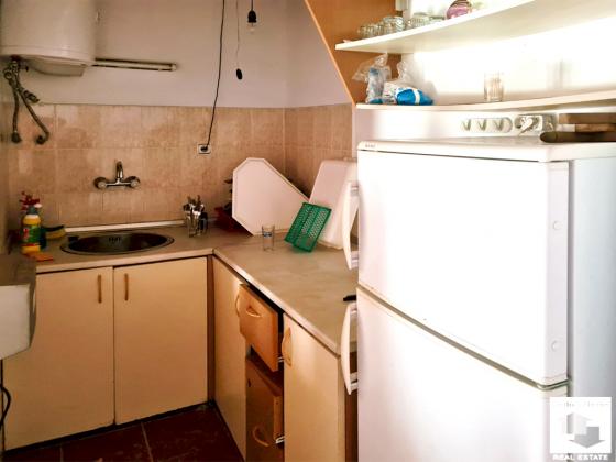 Image No.6-6 Bed House for sale