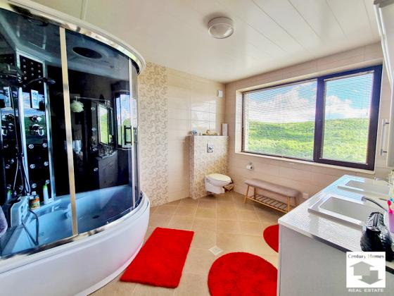 Image No.15-5 Bed House for sale